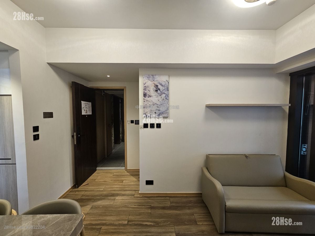 Bright Moon Rental 1 Bedroom , 1 Bathroom 337 ft²