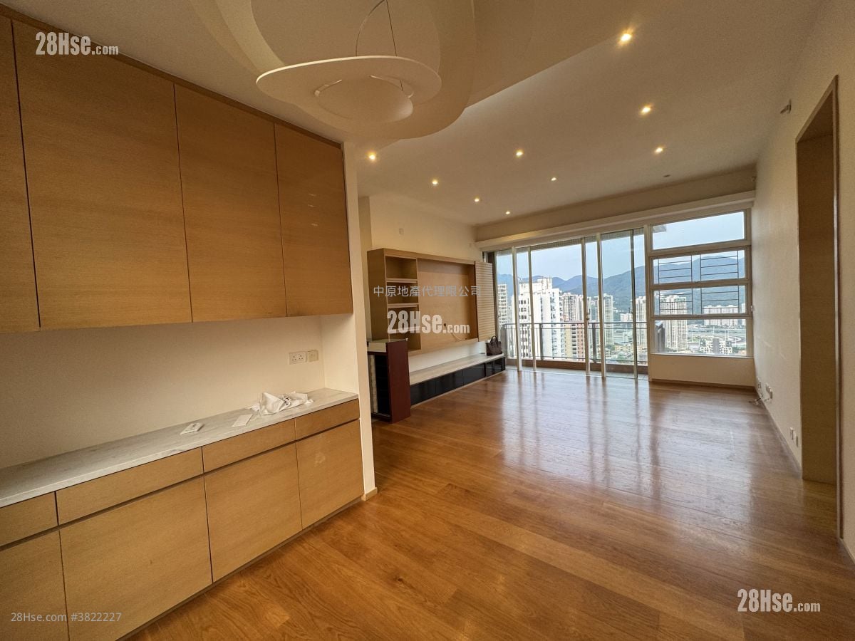 晋名峰 售盘 4 房 1,322 平方尺