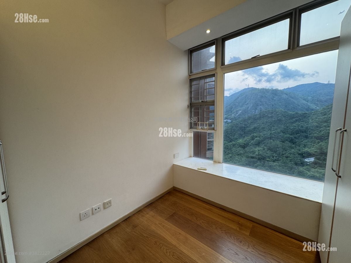 晋名峰 售盘 4 房 1,322 平方尺