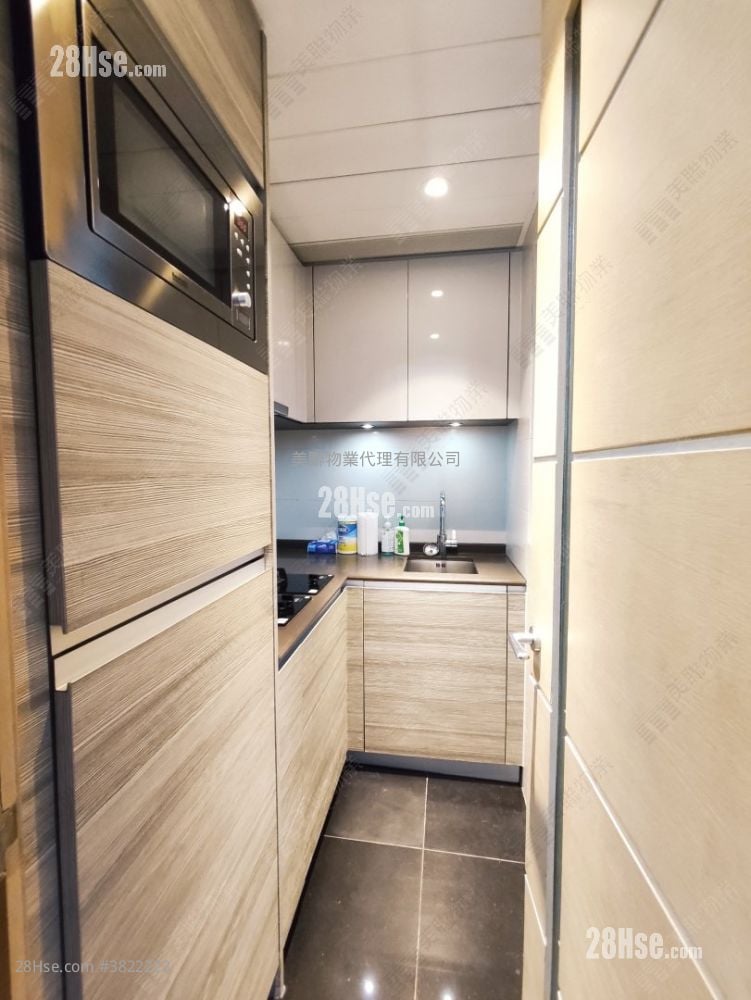 The Met. Delight Sell 281 ft²