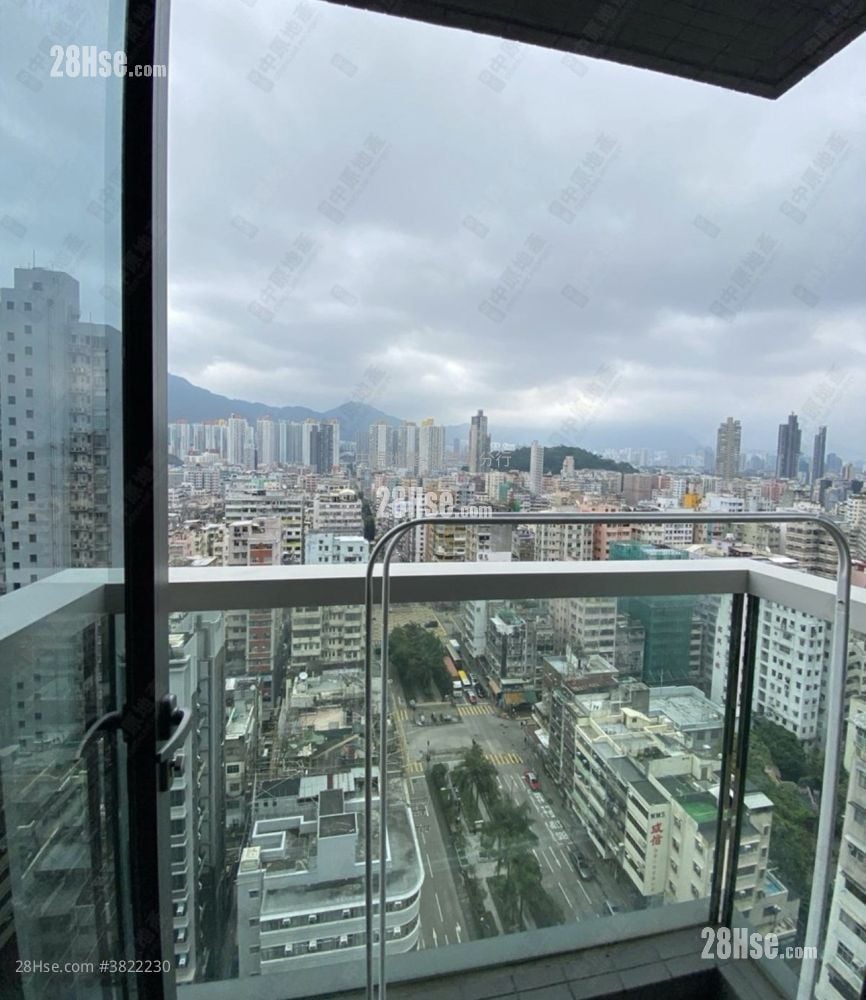 Park One Sell 3 Bedrooms 418 ft²