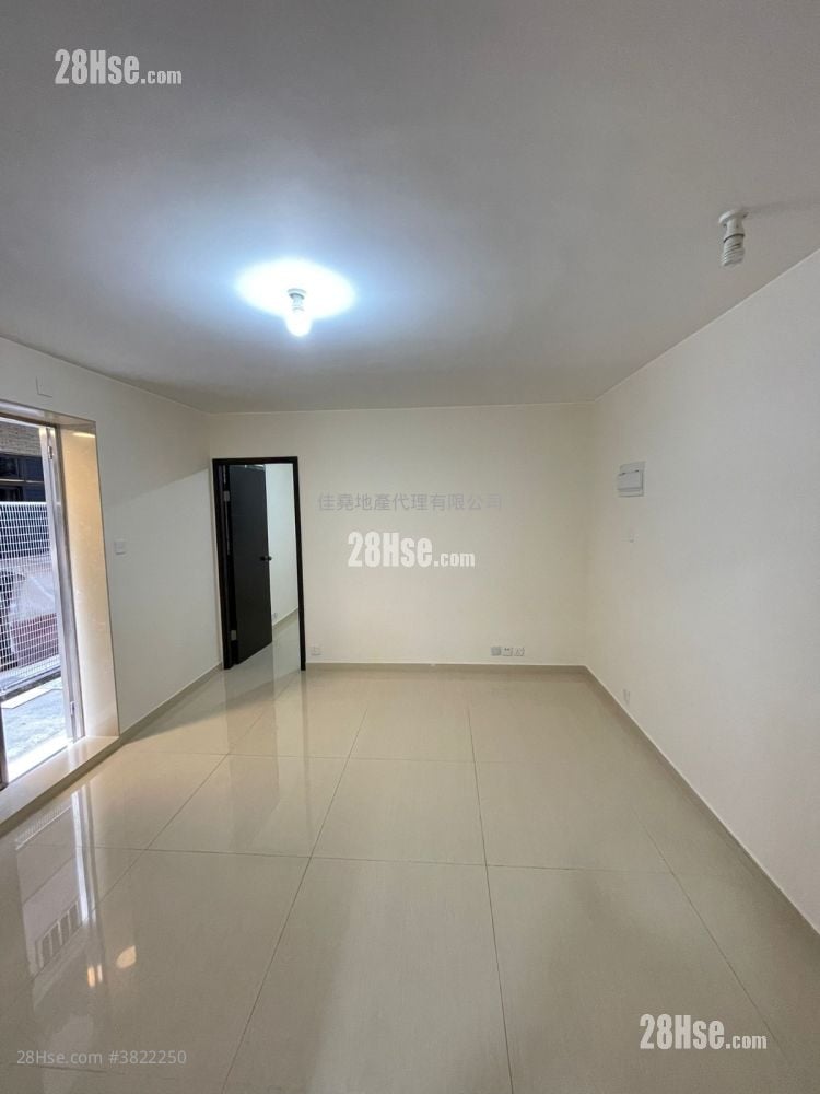 村屋 租盤 1 房 , 1 浴室 350 平方呎