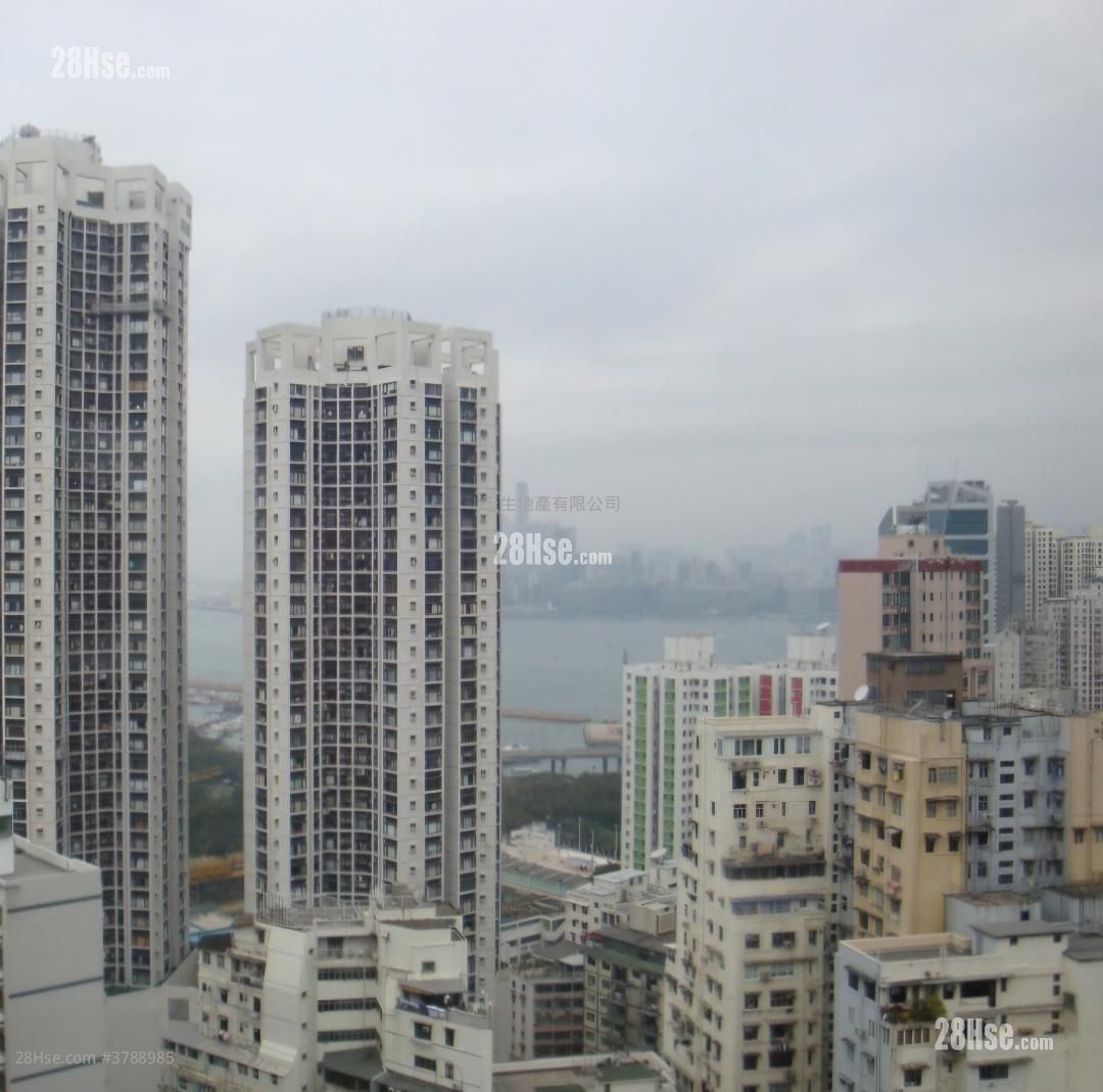 金龙大厦 售盘 3 房 , 2 浴室 1,143 平方尺