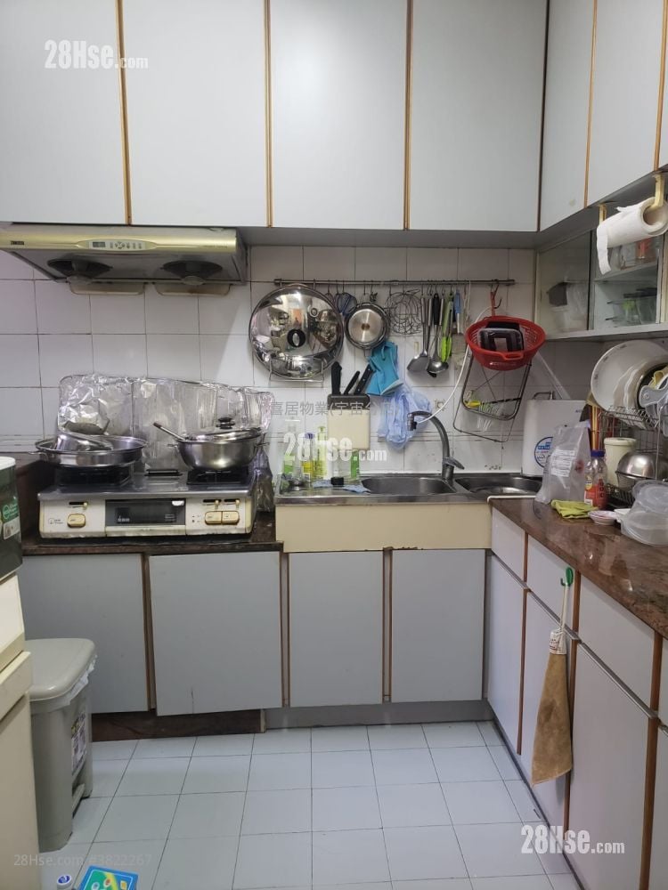 Cronin Garden Sell 622 ft²