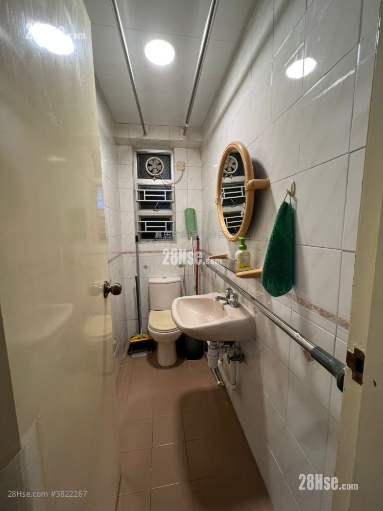 Cronin Garden Sell 622 ft²