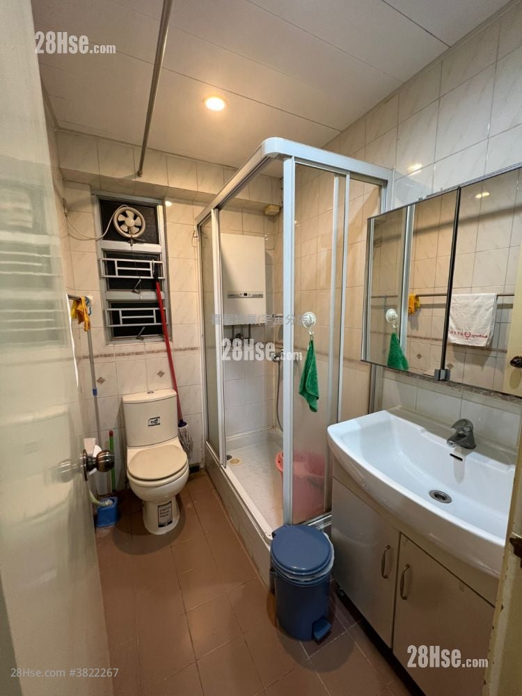 Cronin Garden Sell 622 ft²