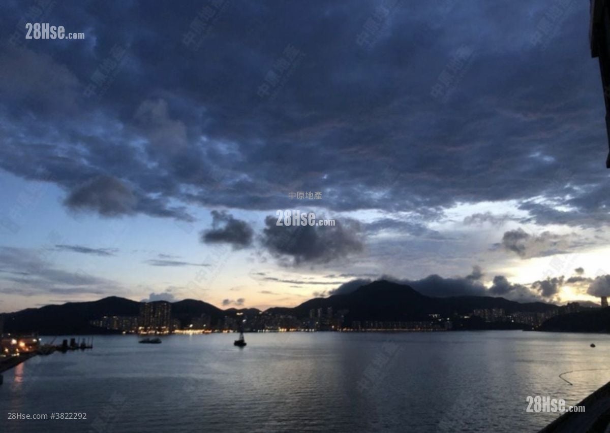 晋海 售盘 3 房 679 平方尺