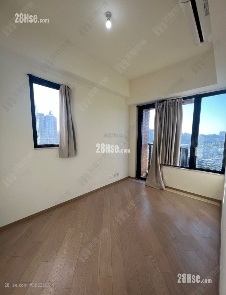 master room: Twin Regency Sell 1 Bedroom , 1 Bathroom 373 ft²