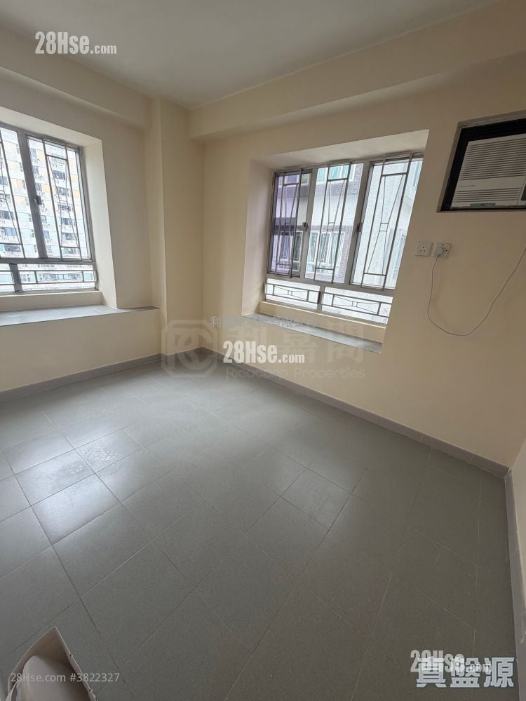 好運中心 售盤 2 房 390 平方呎