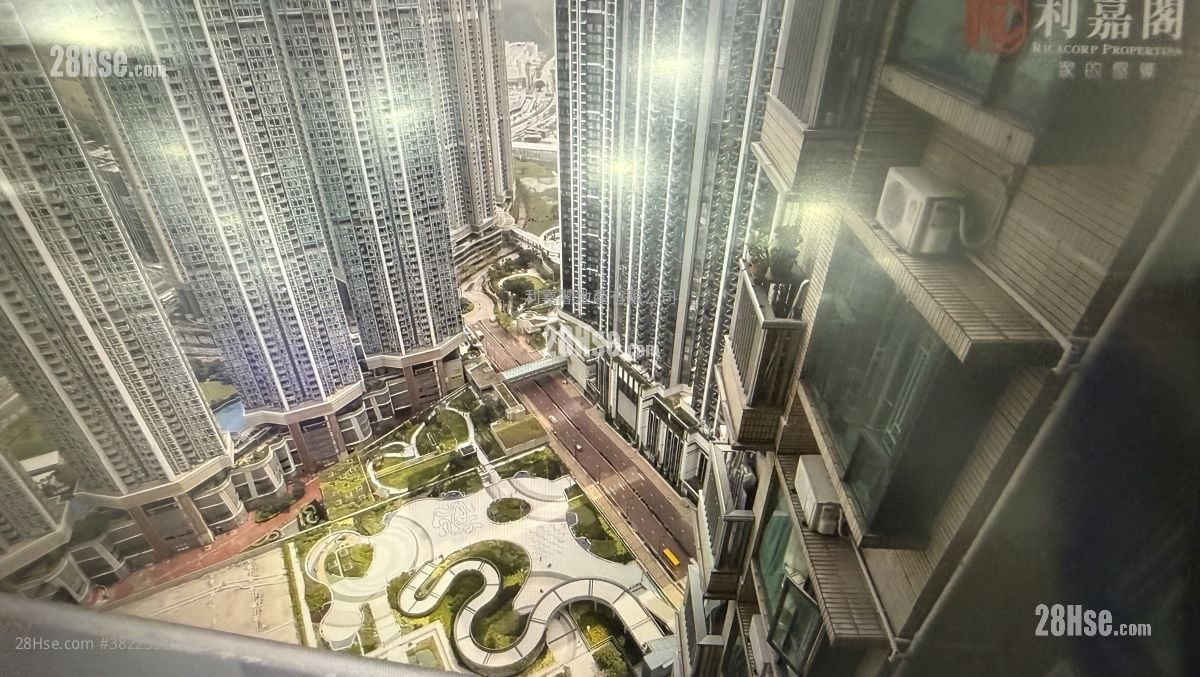 Hemera Sell 3 Bedrooms , 2 Bathrooms 743 ft²