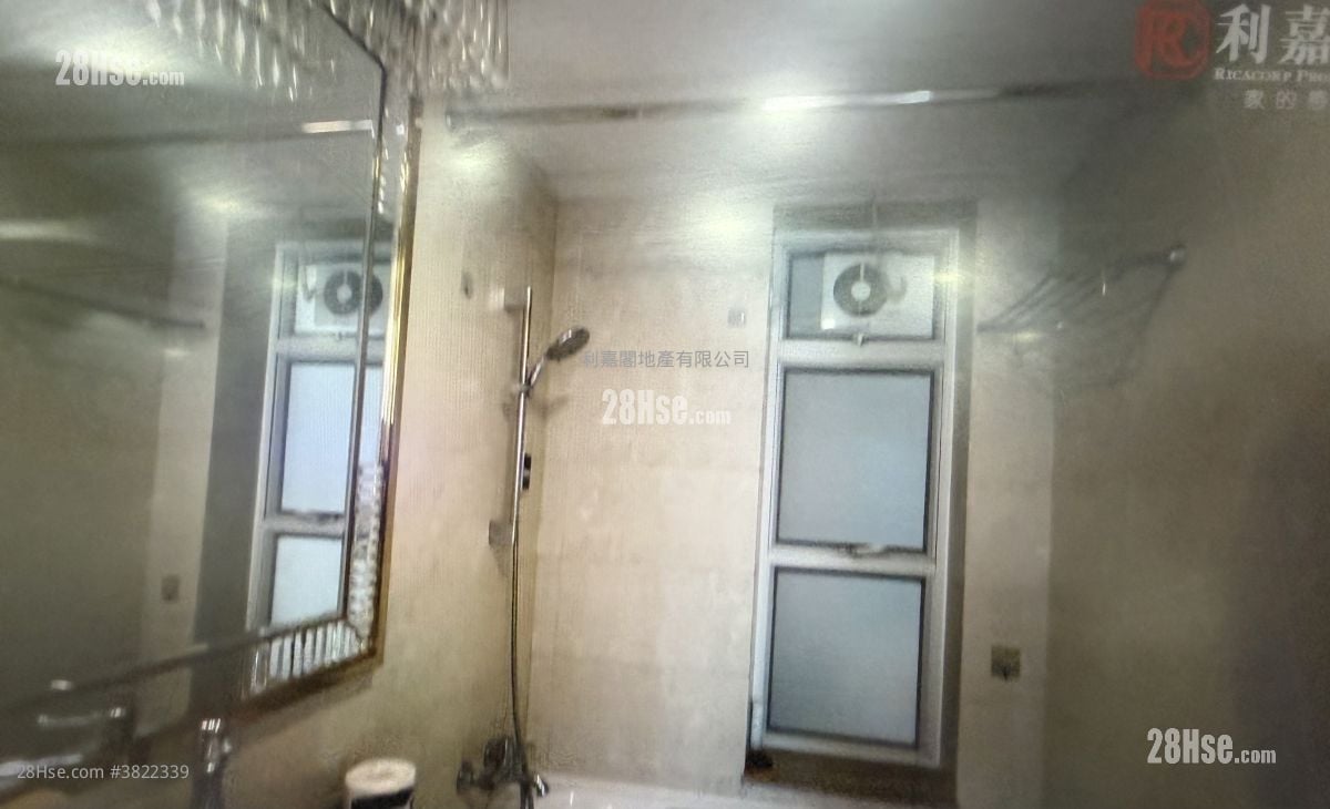 Hemera Sell 3 Bedrooms , 2 Bathrooms 743 ft²