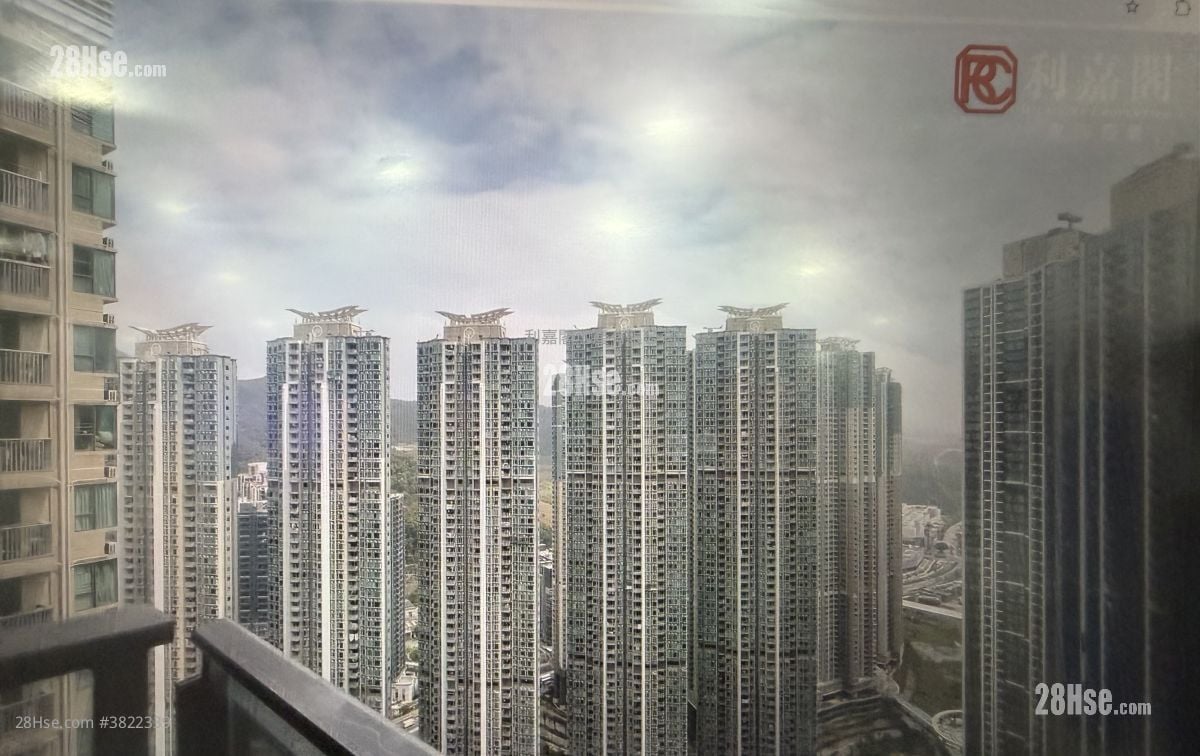 Hemera Sell 3 Bedrooms , 2 Bathrooms 743 ft²