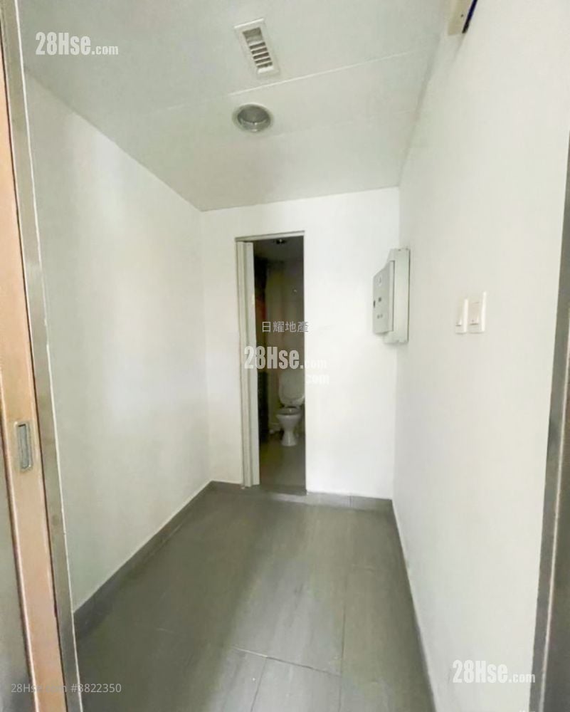 萃峰 租盘 3 房 , 2 浴室 875 平方尺