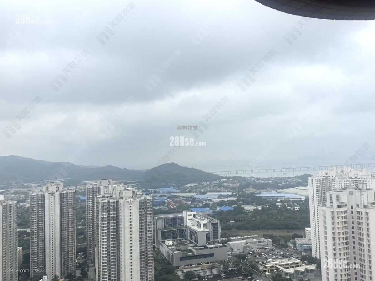 Central Park Towers Sell 2 Bedrooms , 1 Bathroom 494 ft²