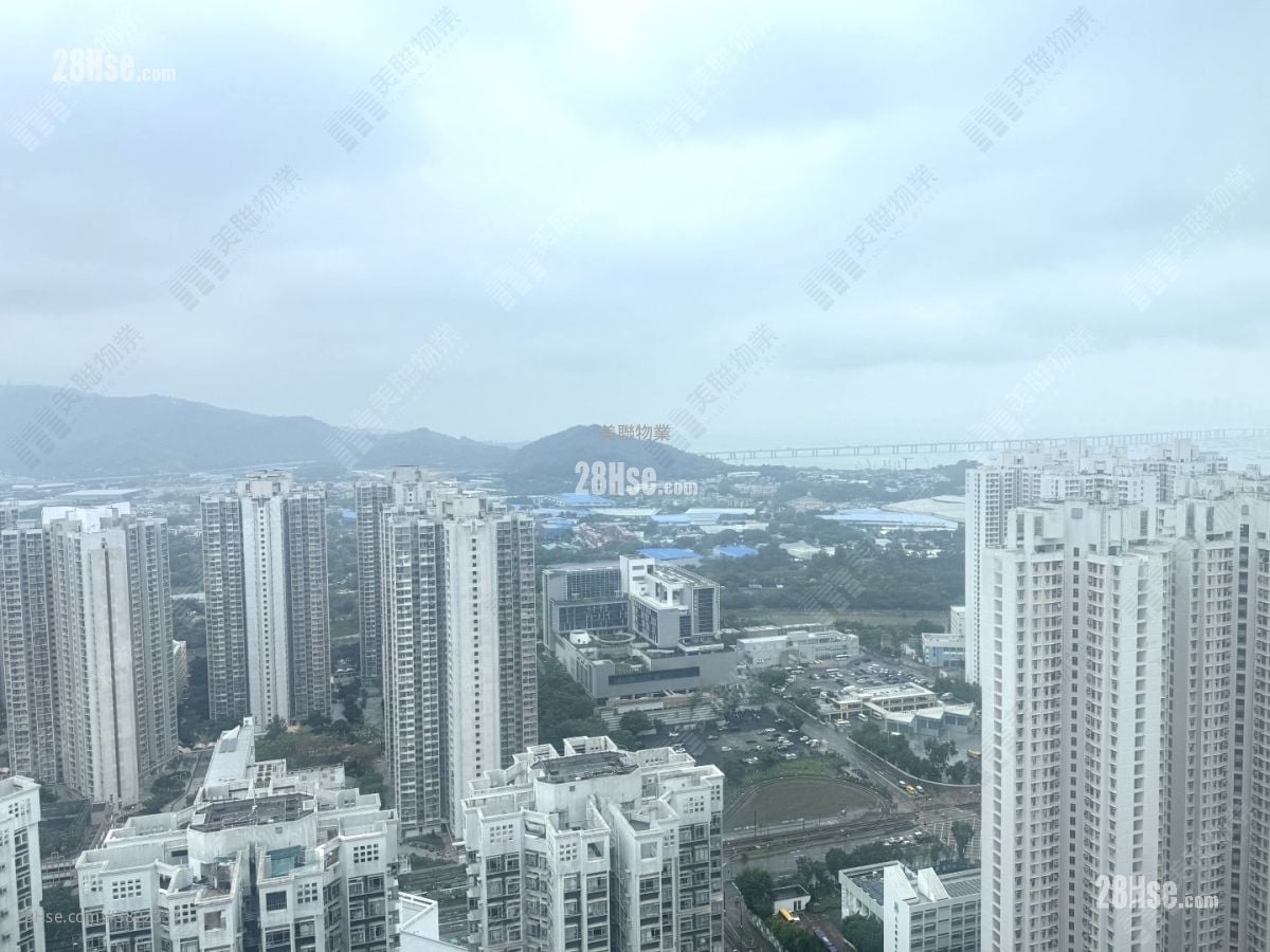 Central Park Towers Sell 2 Bedrooms , 1 Bathroom 494 ft²