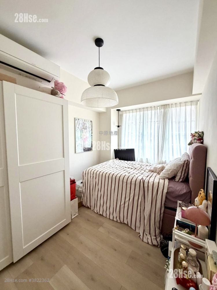 Dragon Court Sell 3 Bedrooms , 2 Bathrooms 857 ft²