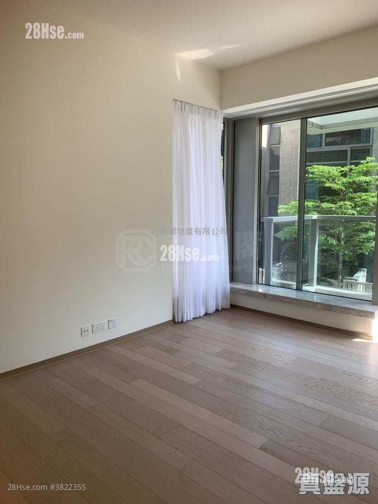 Mount Regalia Sell 4 Bedrooms , 3 Bathrooms 1,616 ft²