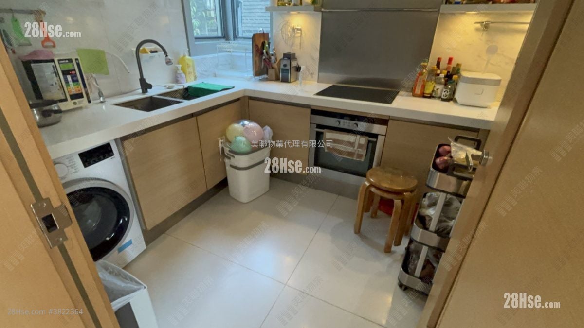 逸林首府 售盤 3 房 , 2 浴室 1,372 平方呎