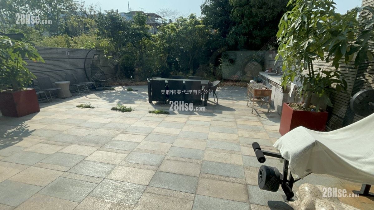 逸林首府 售盤 3 房 , 2 浴室 1,372 平方呎