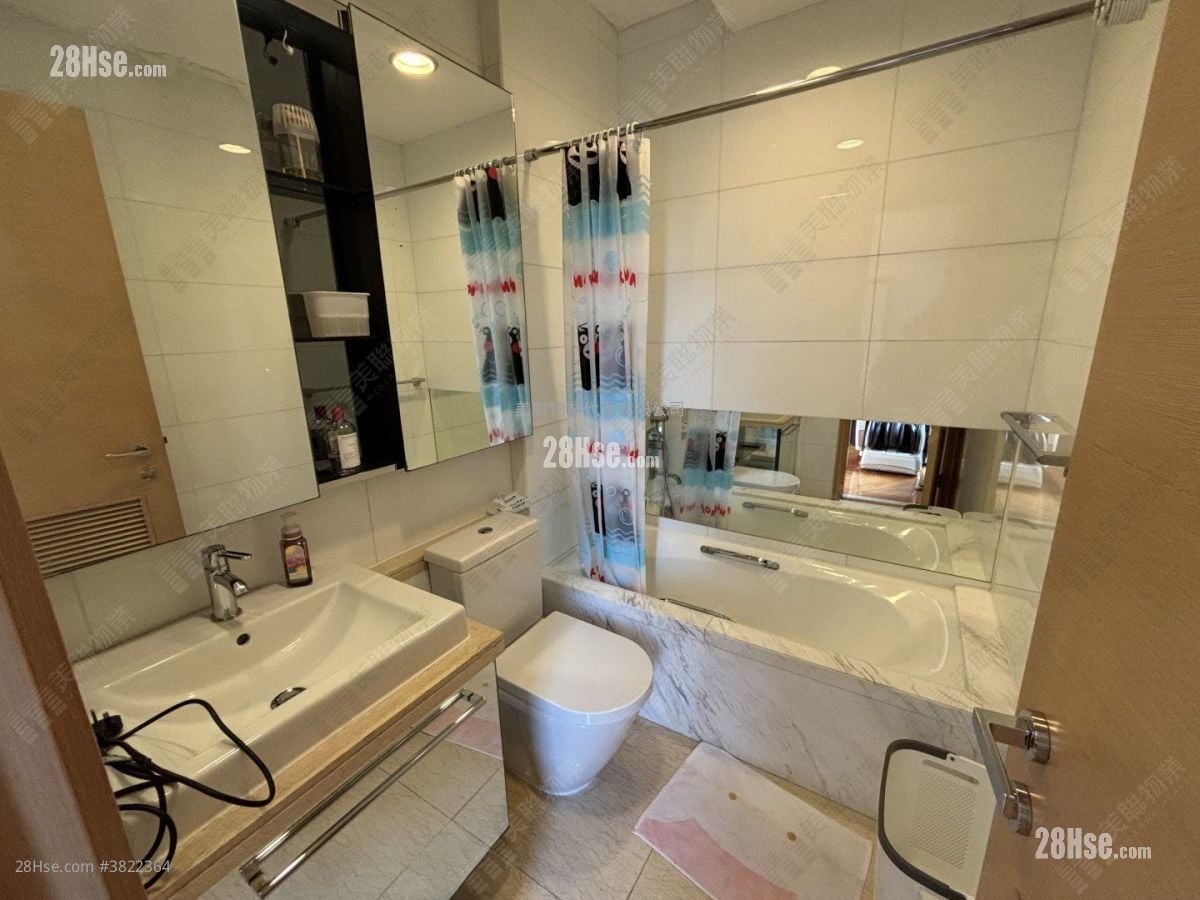 逸林首府 售盤 3 房 , 2 浴室 1,372 平方呎