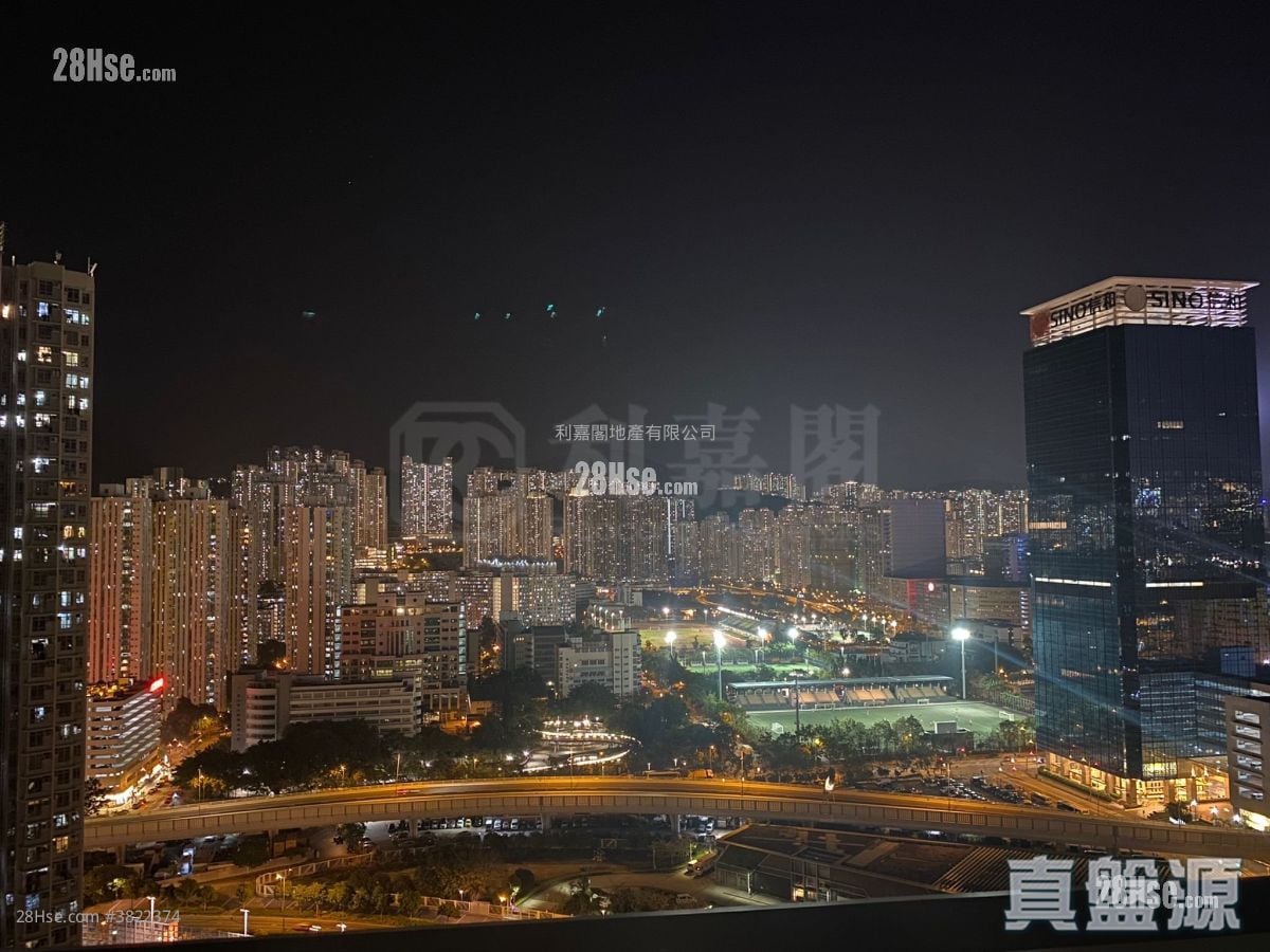 Victoria Skye Sell 3 Bedrooms 661 ft²