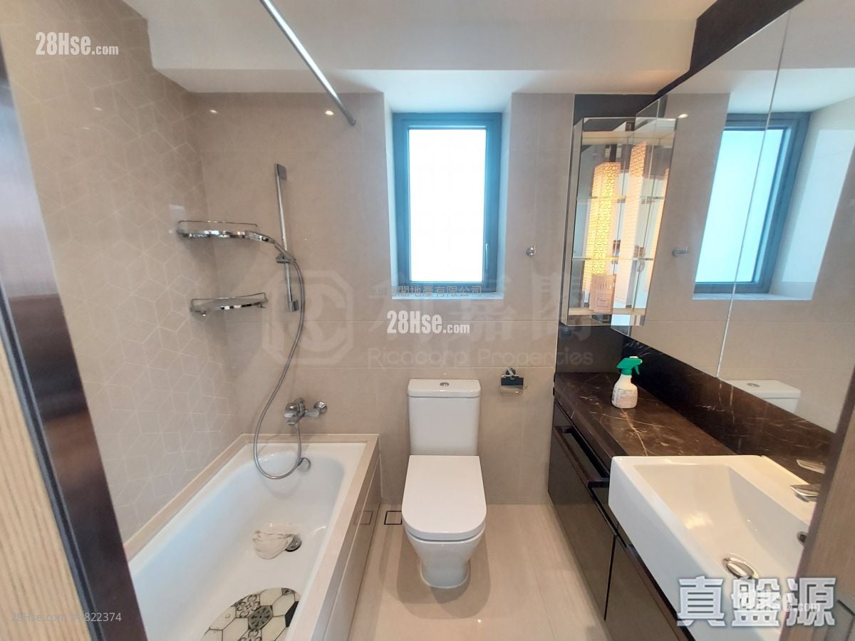 Victoria Skye Sell 3 Bedrooms 661 ft²