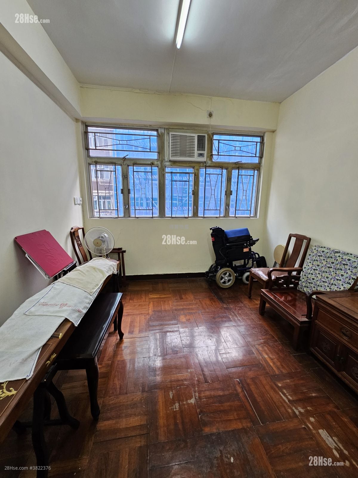 Apartment Sell 2 Bedrooms , 1 Bathroom 616 ft²