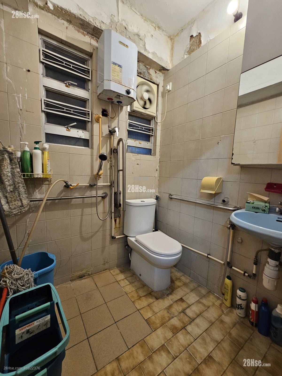 Apartment Sell 2 Bedrooms , 1 Bathroom 616 ft²