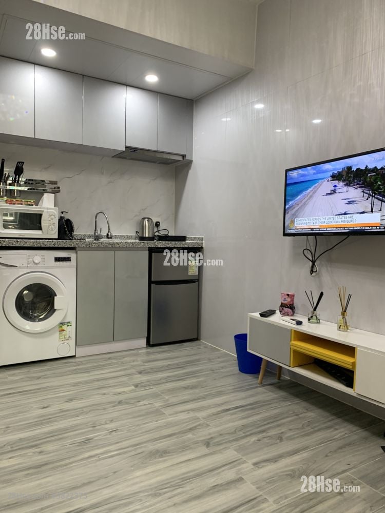 鸿星大厦 租盘 2 房 , 1 浴室 300 平方尺