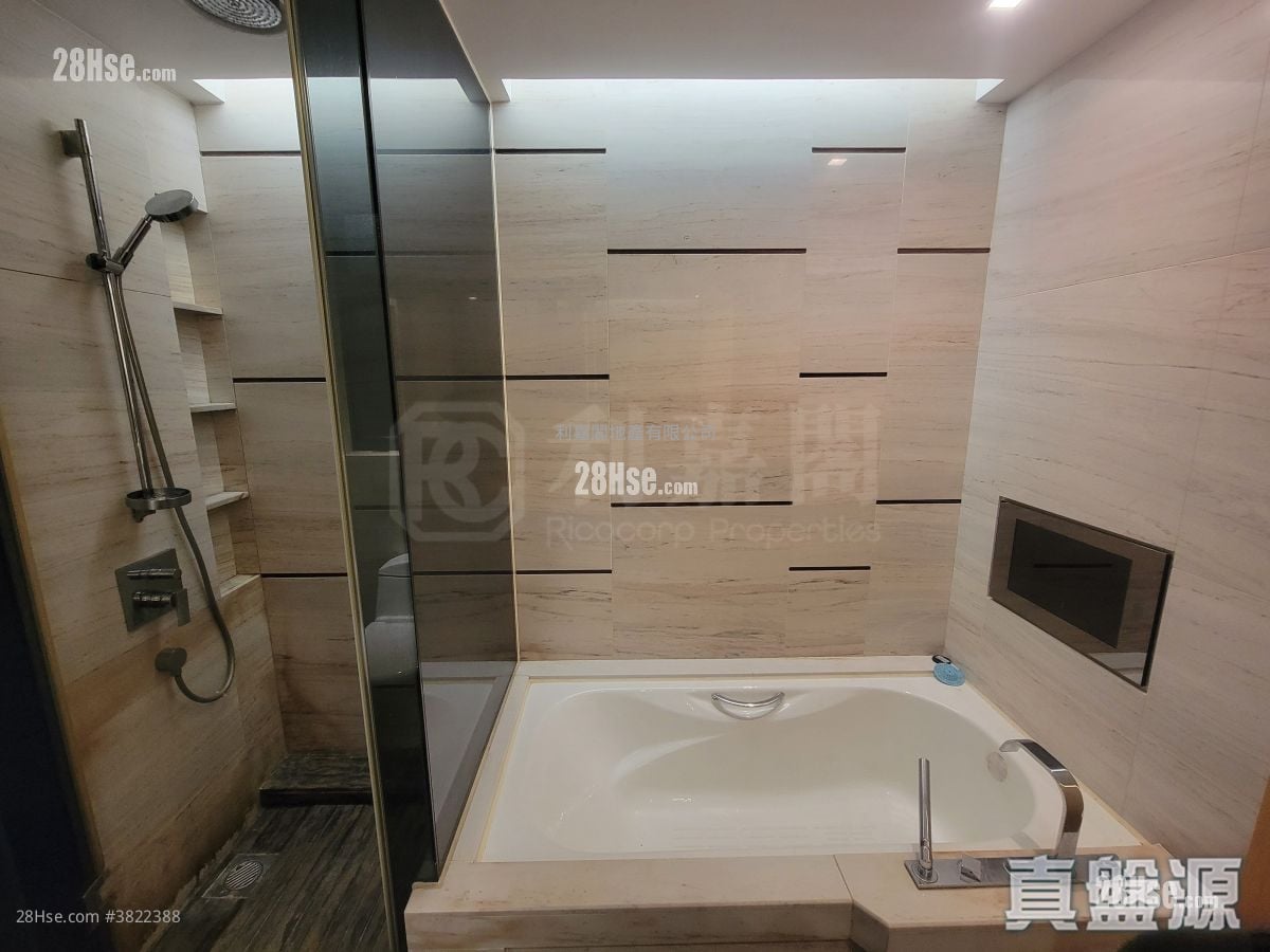 Aria Sell 3 Bedrooms 1,164 ft²