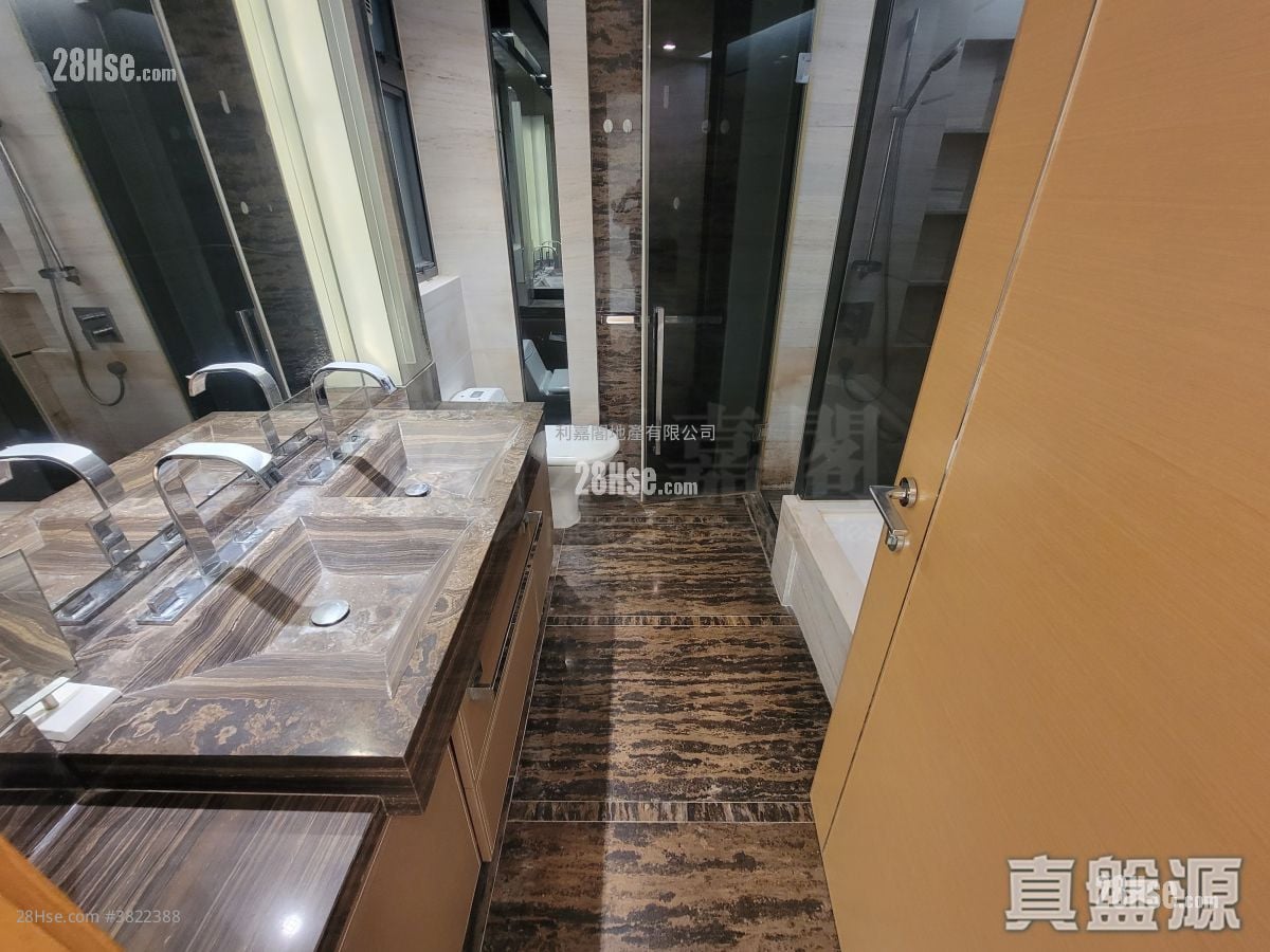 Aria Sell 3 Bedrooms 1,164 ft²