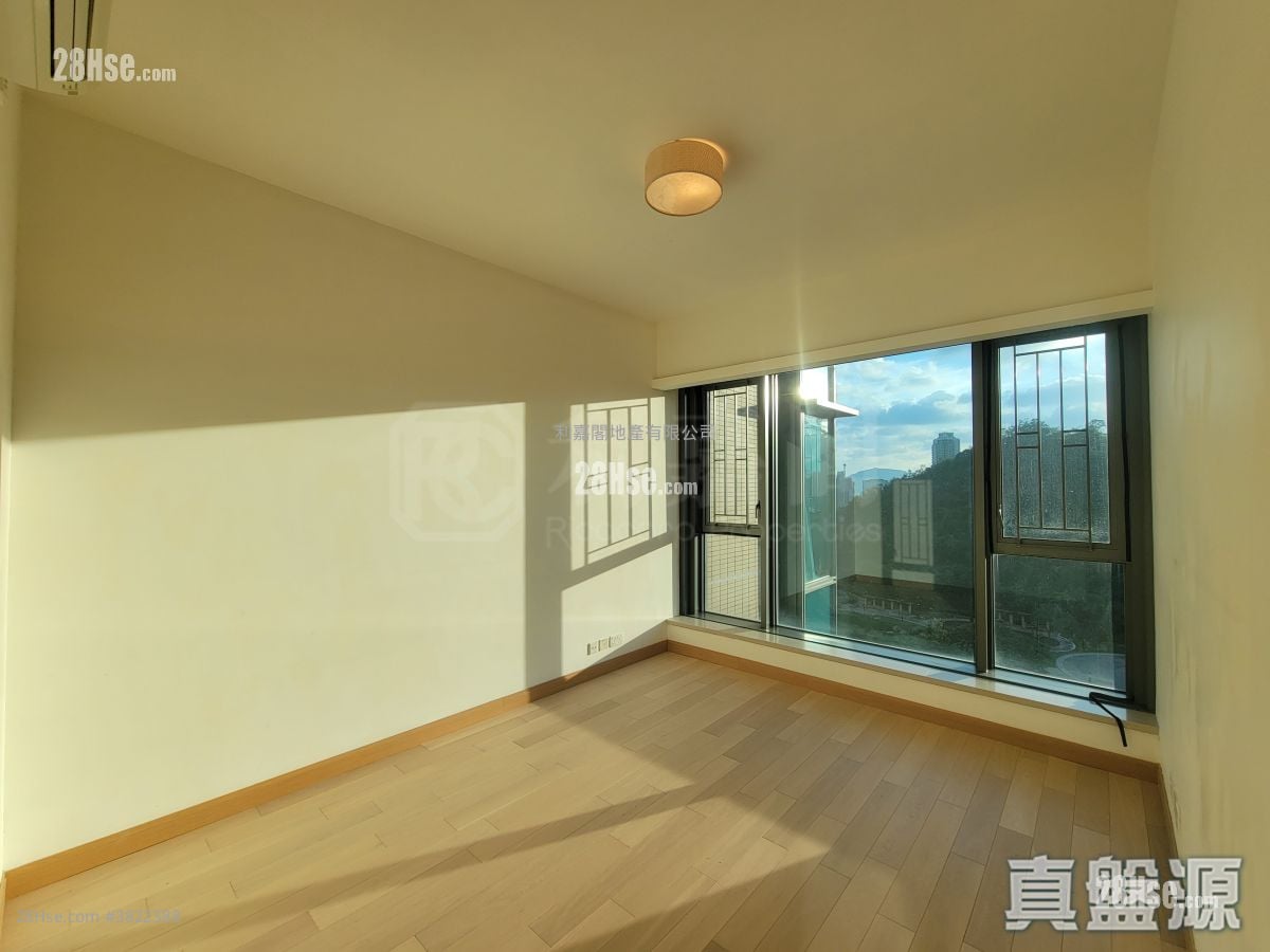 Aria Sell 3 Bedrooms 1,164 ft²