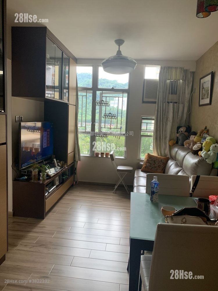 Ka Keng Court Sell 2 Bedrooms , 1 Bathroom 506 ft²