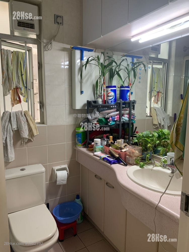 Ka Keng Court Sell 2 Bedrooms , 1 Bathroom 506 ft²