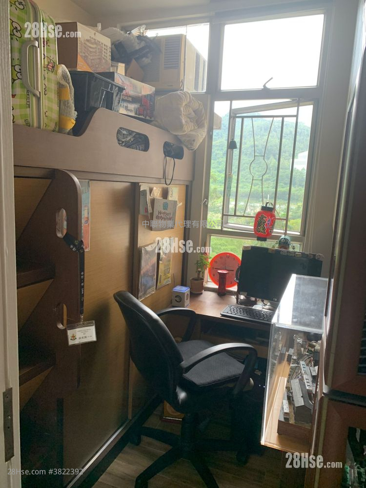 Ka Keng Court Sell 2 Bedrooms , 1 Bathroom 506 ft²