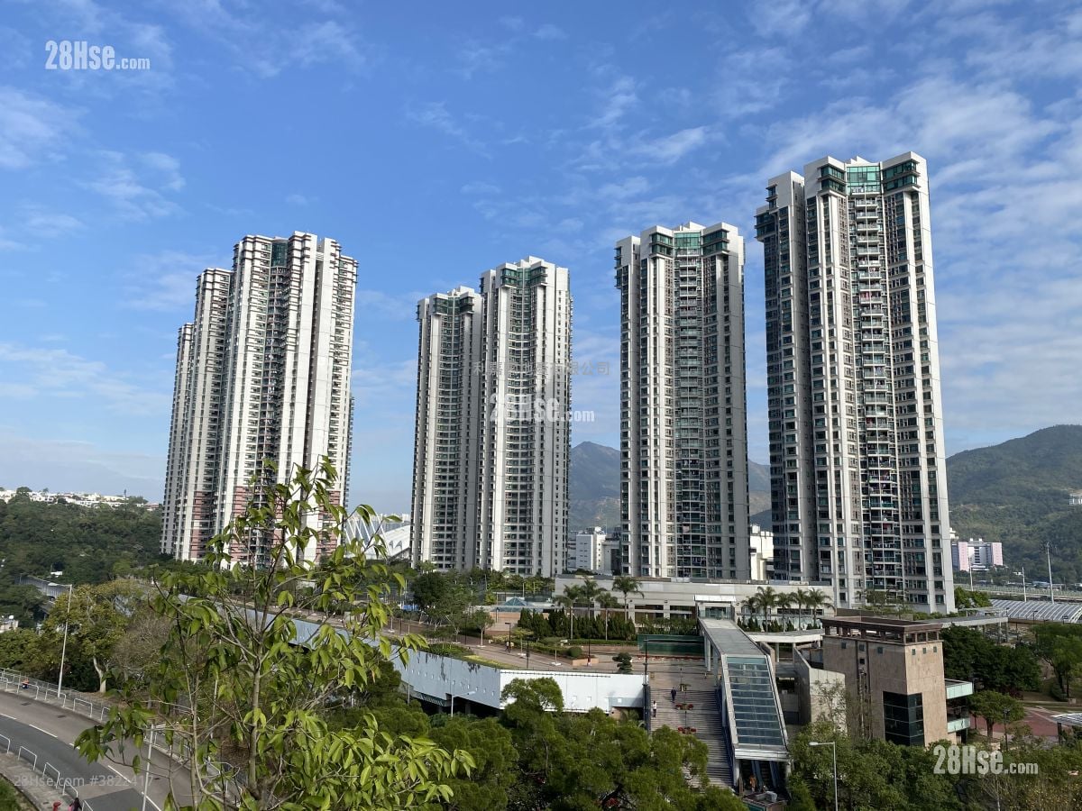 骏景园 租盘 3 房 , 2 浴室 1,370 平方尺