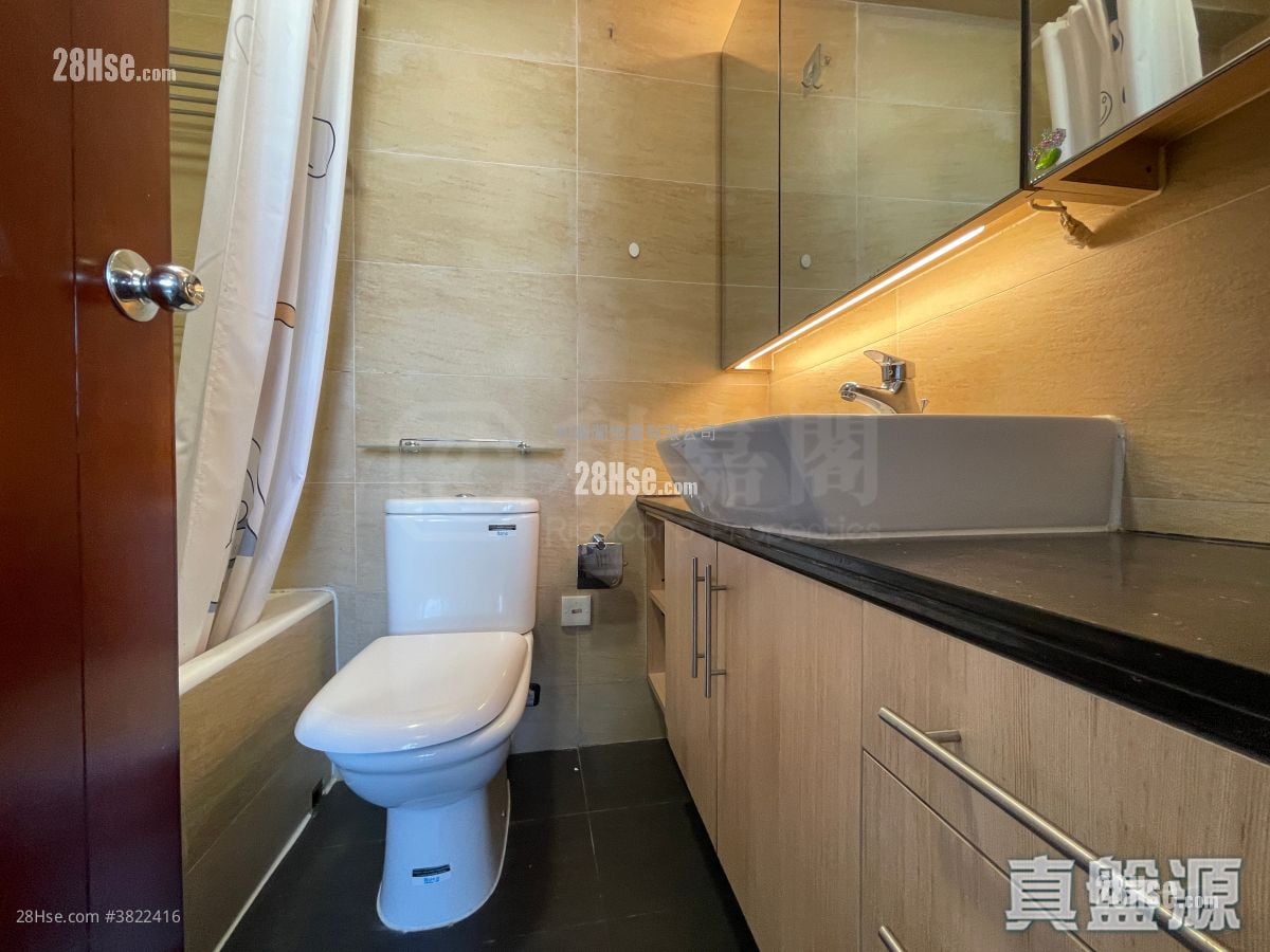 Coral Court Sell 3 Bedrooms , 2 Bathrooms 1,173 ft²