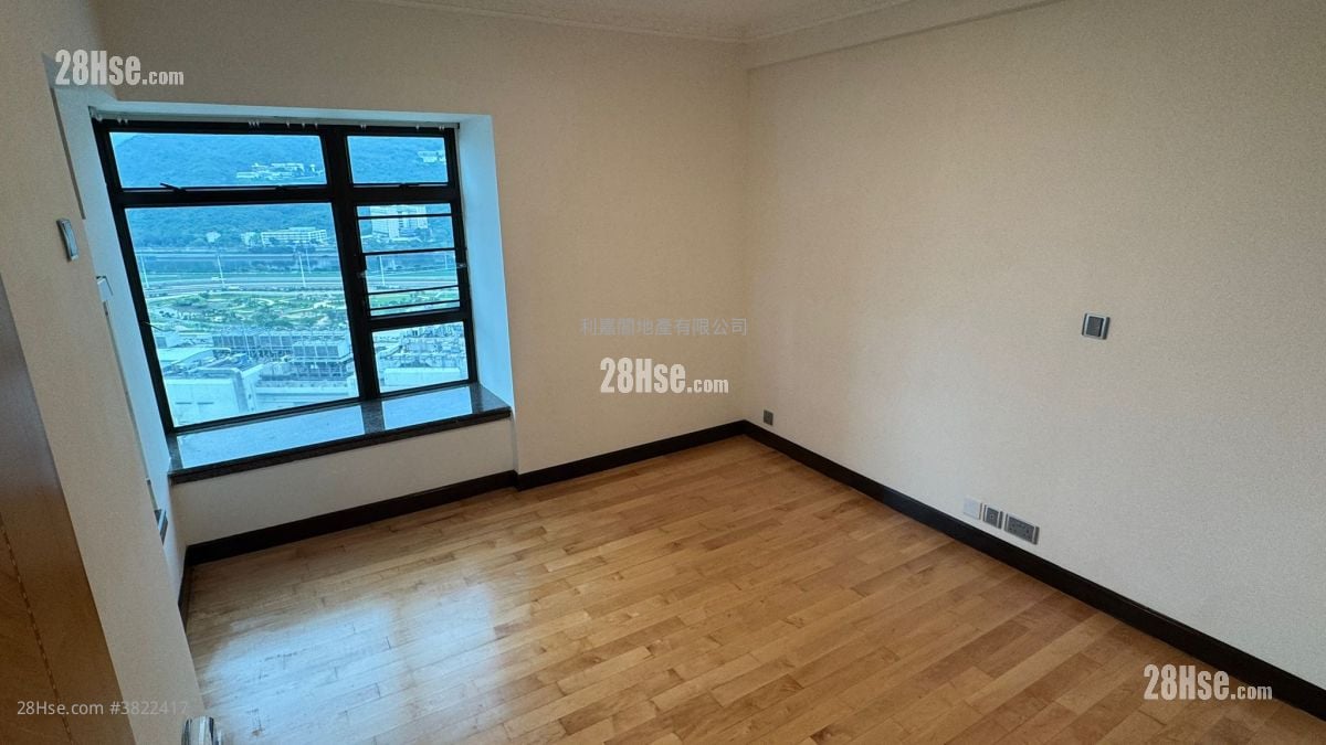 骏景园 租盘 3 房 , 2 浴室 1,370 平方尺