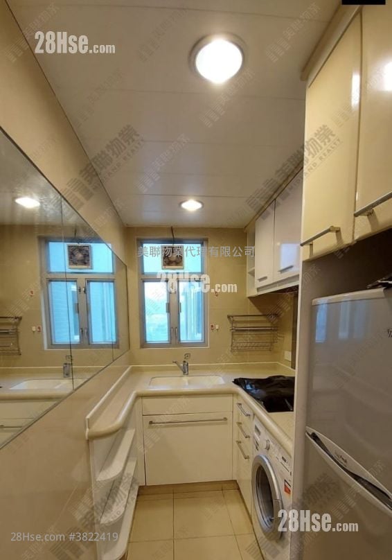 The Pacifica Sell 2 Bedrooms 464 ft²