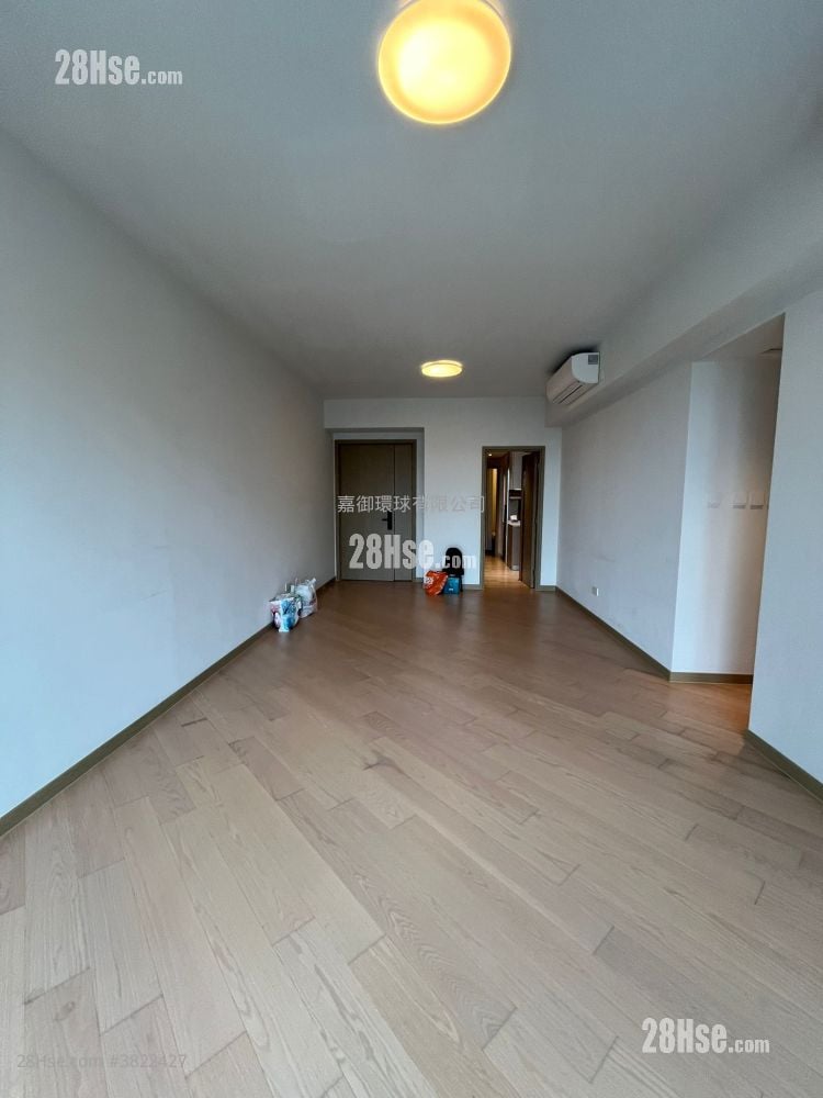 The Southside Rental 4 Bedrooms , 3 Bathrooms 1,205 ft²