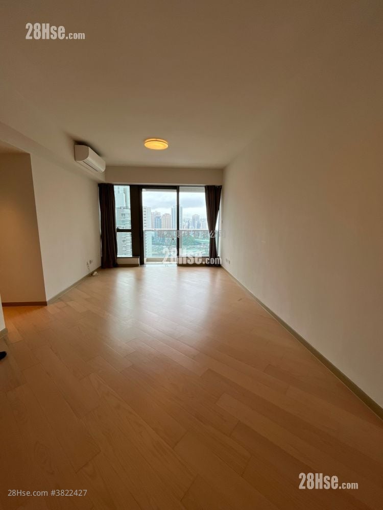 The Southside Rental 4 Bedrooms , 3 Bathrooms 1,205 ft²