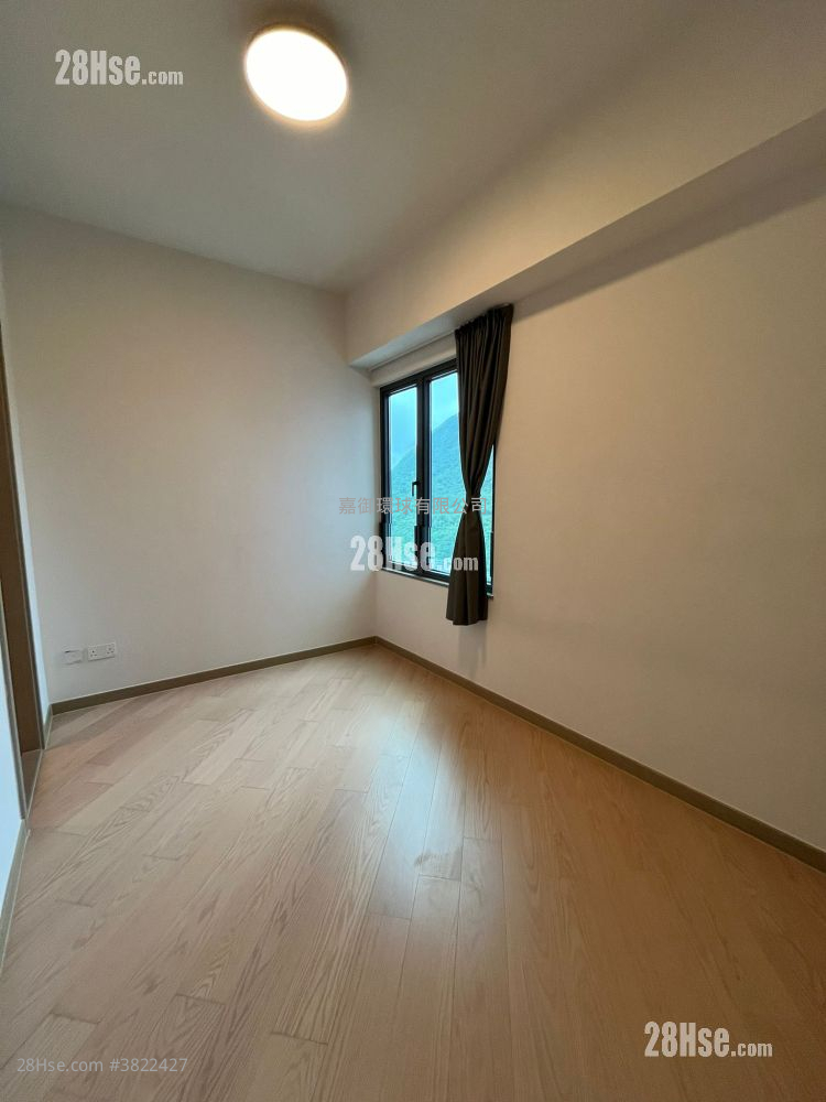 The Southside Rental 4 Bedrooms , 3 Bathrooms 1,205 ft²