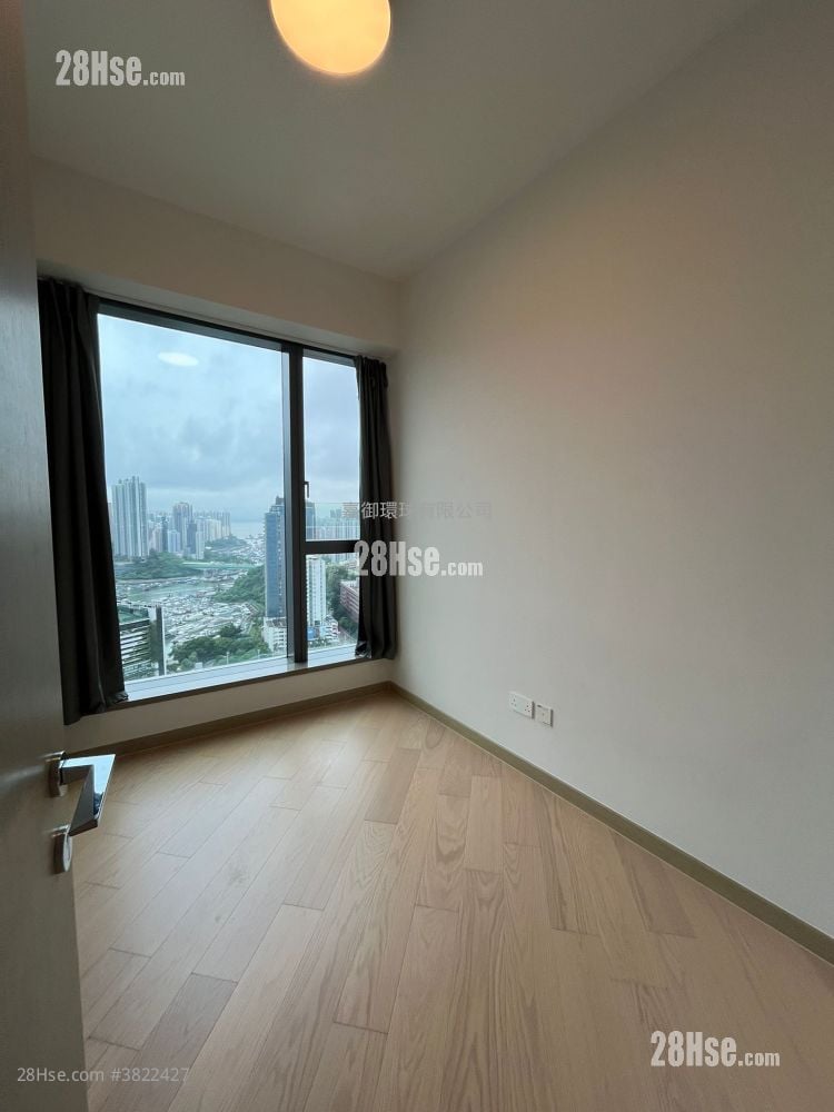 The Southside Rental 4 Bedrooms , 3 Bathrooms 1,205 ft²