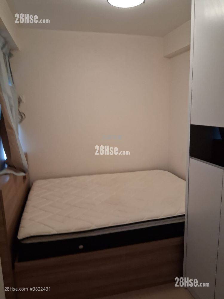 Tak Man Building Rental 2 Bedrooms , 1 Bathroom 316 ft²