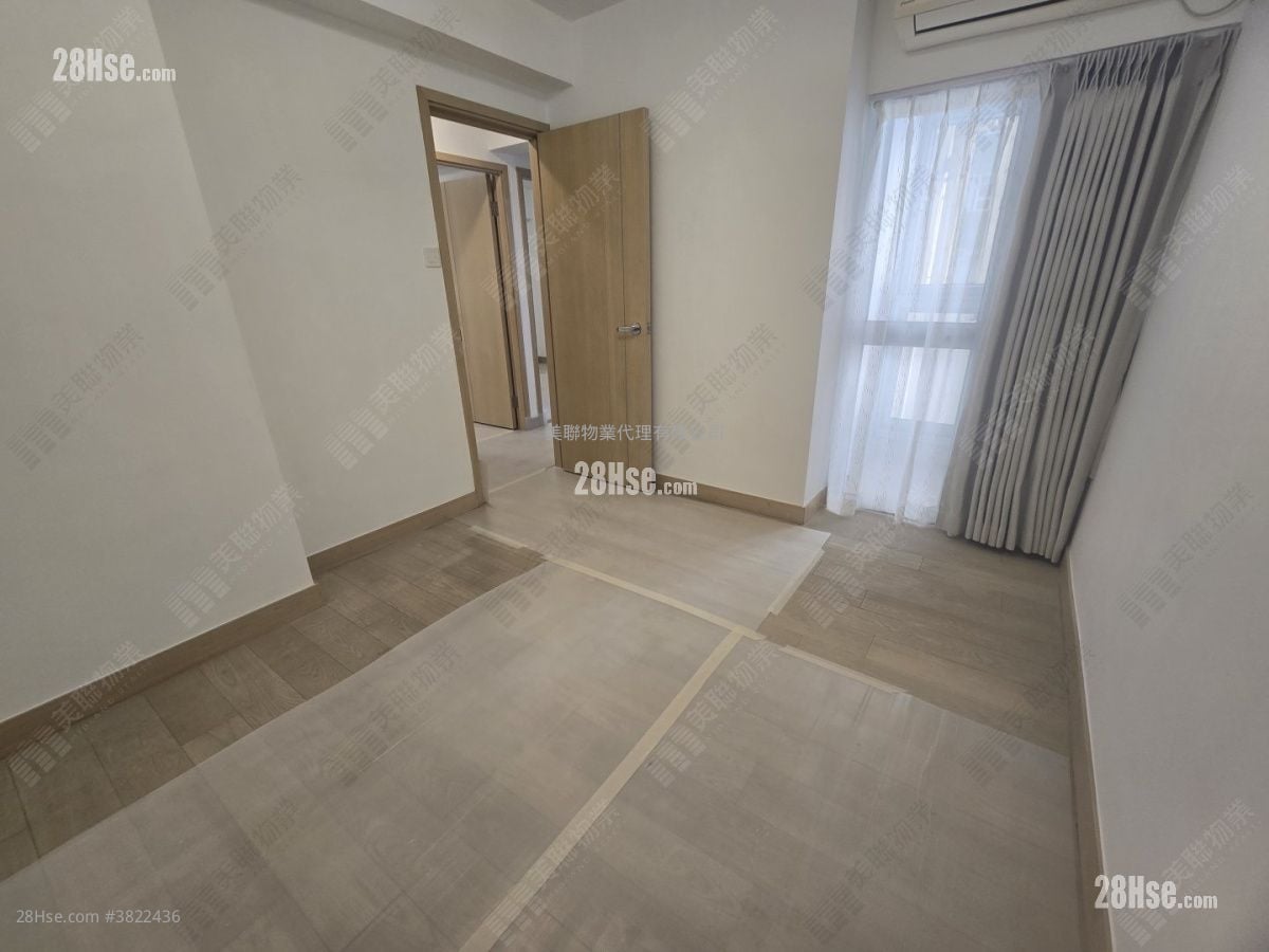 Mei Foo Sun Chuen Sell 3 Bedrooms 946 ft²