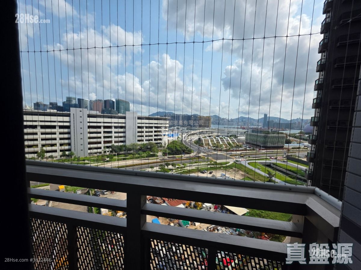 K.city Rental 3 Bedrooms , 2 Bathrooms 632 ft²