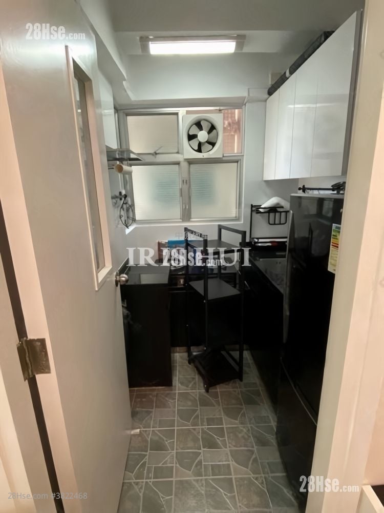 Well On Garden Sell 2 Bedrooms , 1 Bathroom 354 ft²