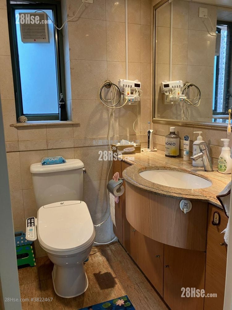 維港灣 租盤 3 房 , 2 浴室 696 平方呎