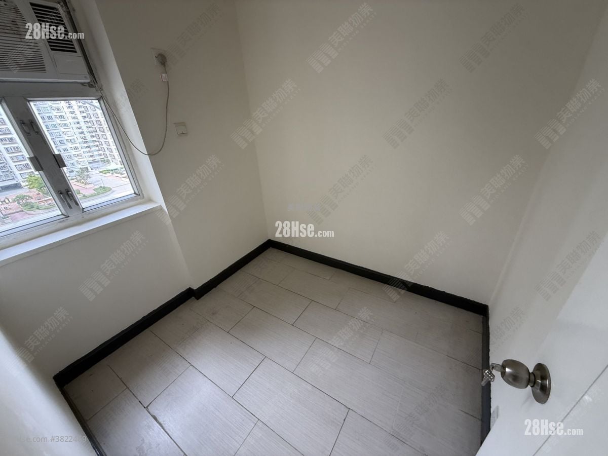 Shatin Centre Sell 2 Bedrooms , 1 Bathroom 301 ft²