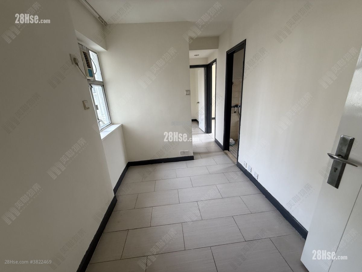 Shatin Centre Sell 2 Bedrooms , 1 Bathroom 301 ft²